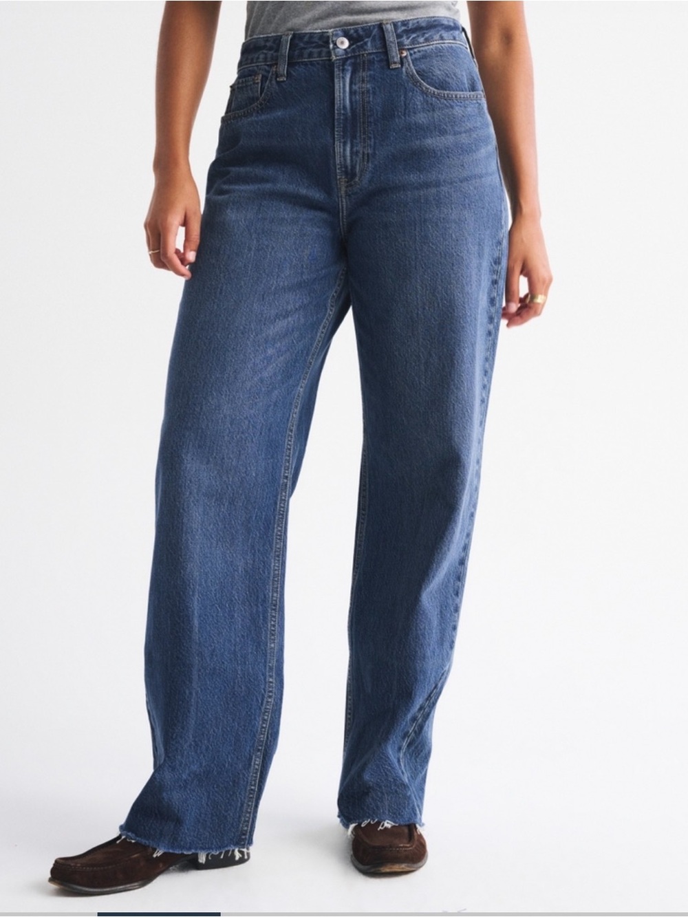 Abercrombie & Fitch High-Rise Loose curve love Jeans NWT size 31/12 retails $90